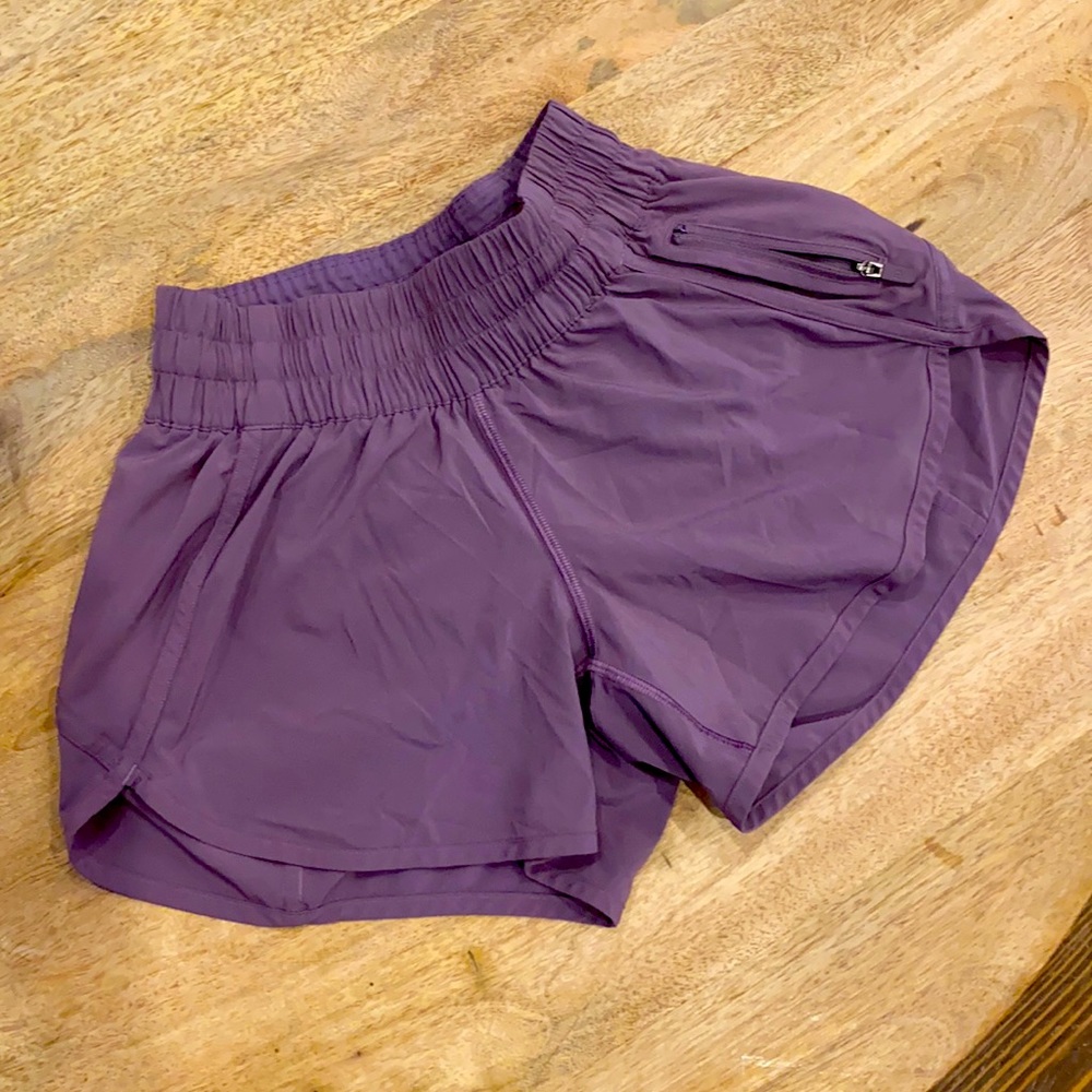 LuLulemon Tracker Short 4”Dusty Purple Size 4